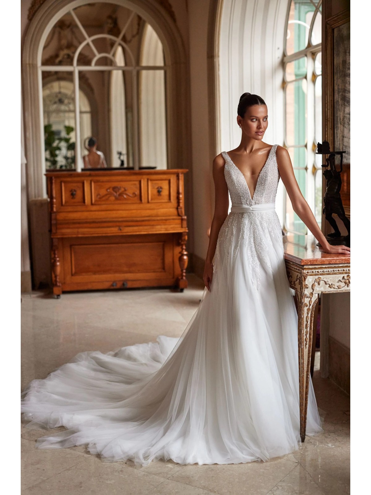 Luxury Wedding Dress - Nanita - LPLD-3330.00.17